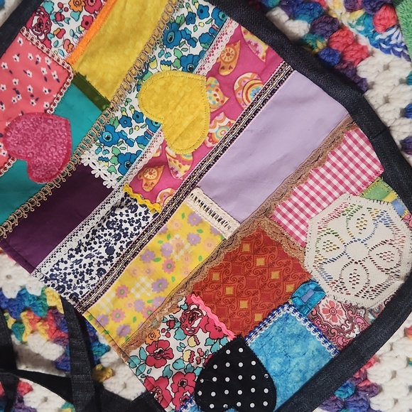 Patchwork Rainbow Totebag - Picture 4 of 4